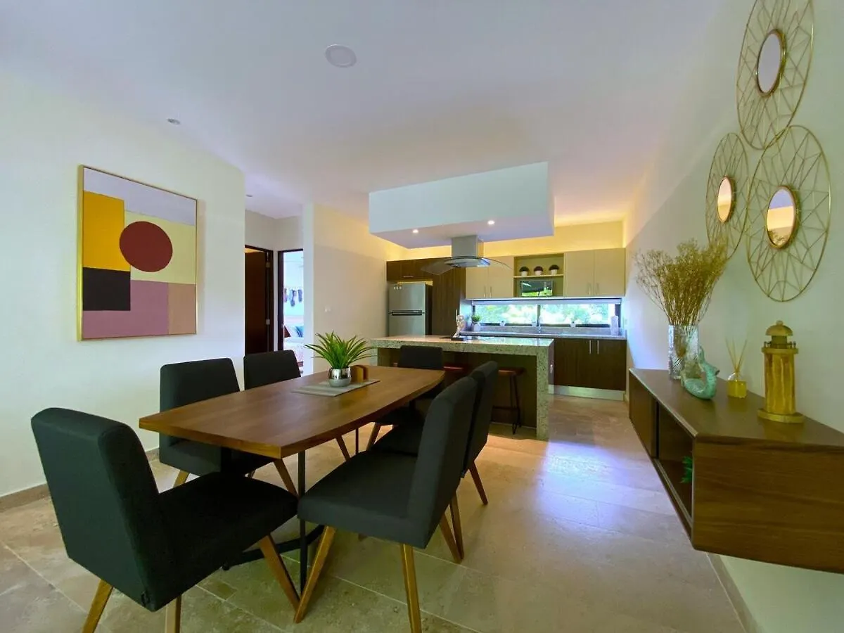 Apartment Ferienwohnung Seaview Roof Pool, Gym Onsite, 4 Blocks To 5Th Ave Playa del Carmen